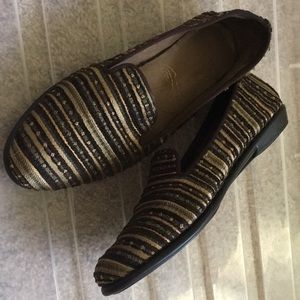 Gold stripe Aerosoles